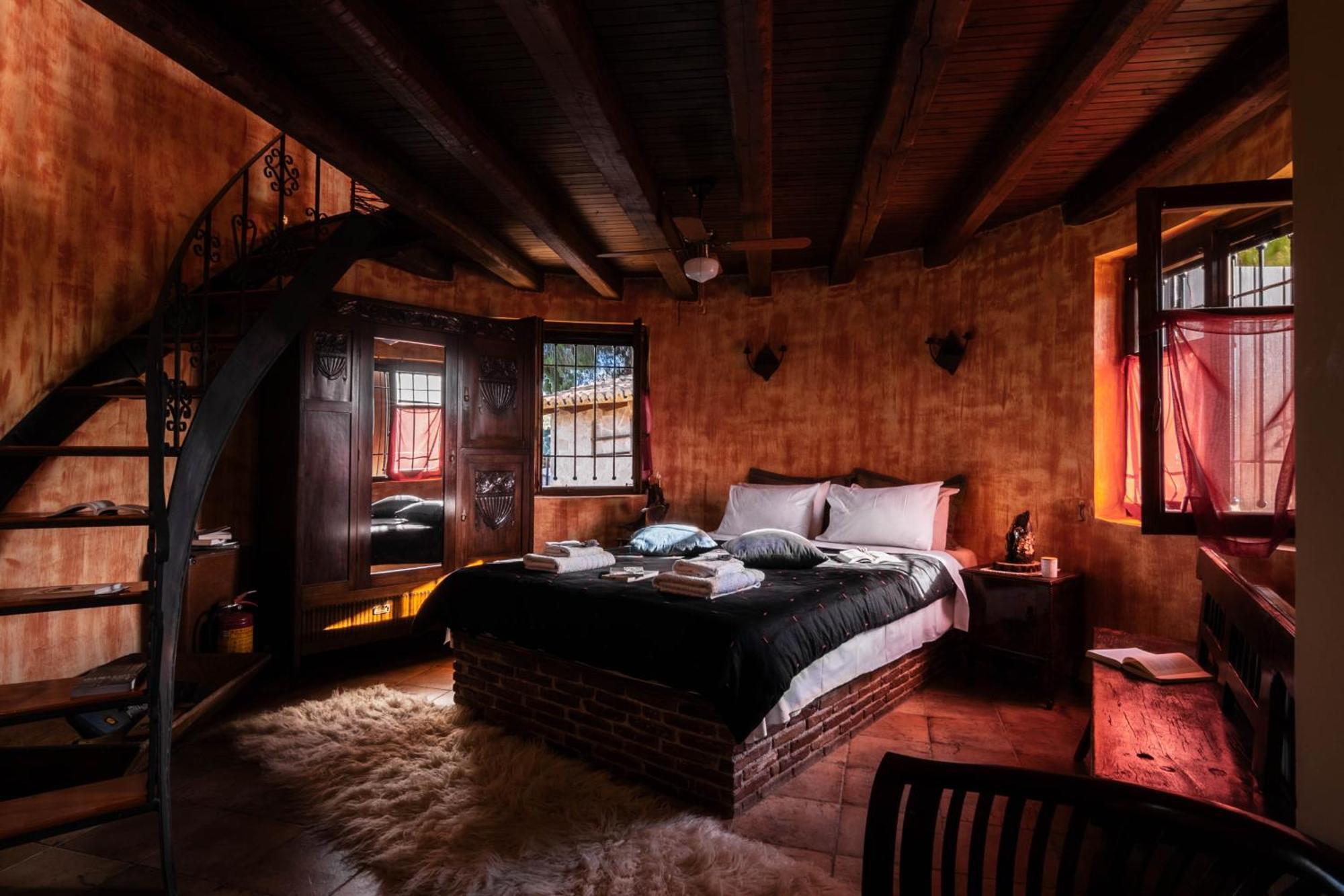 Vintage Stone House Where Calm Lives Amarianos Εξωτερικό φωτογραφία